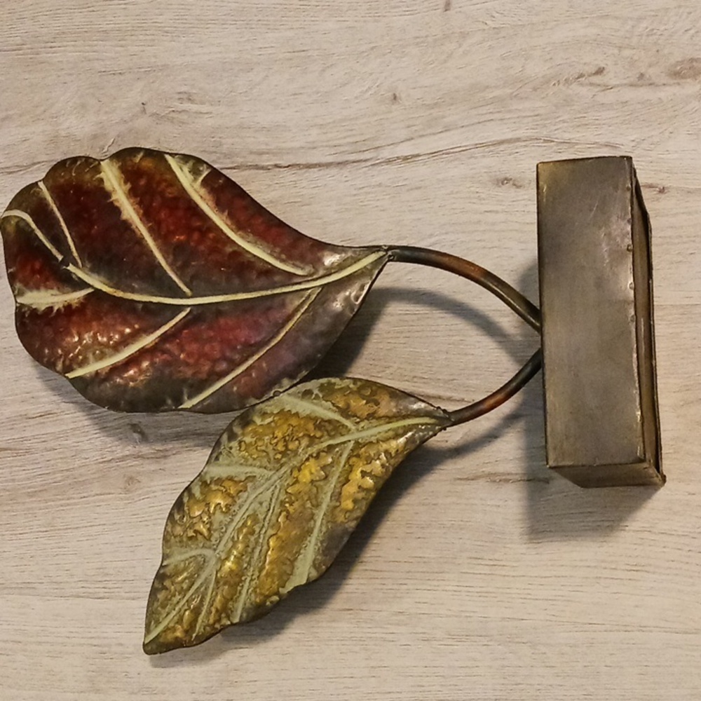 Metal Fall Leaf Decor for Shelf or Table